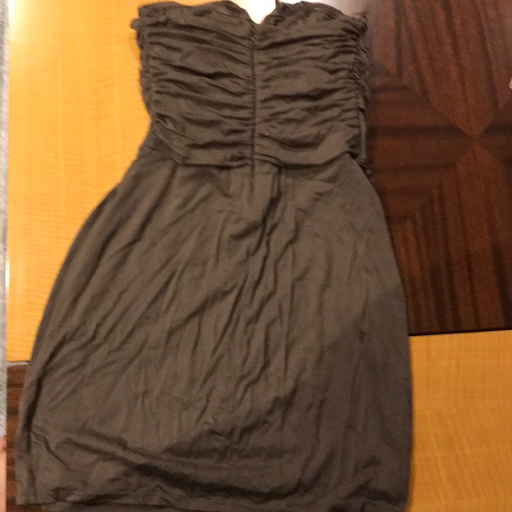 Dress - Picture 3 of 4